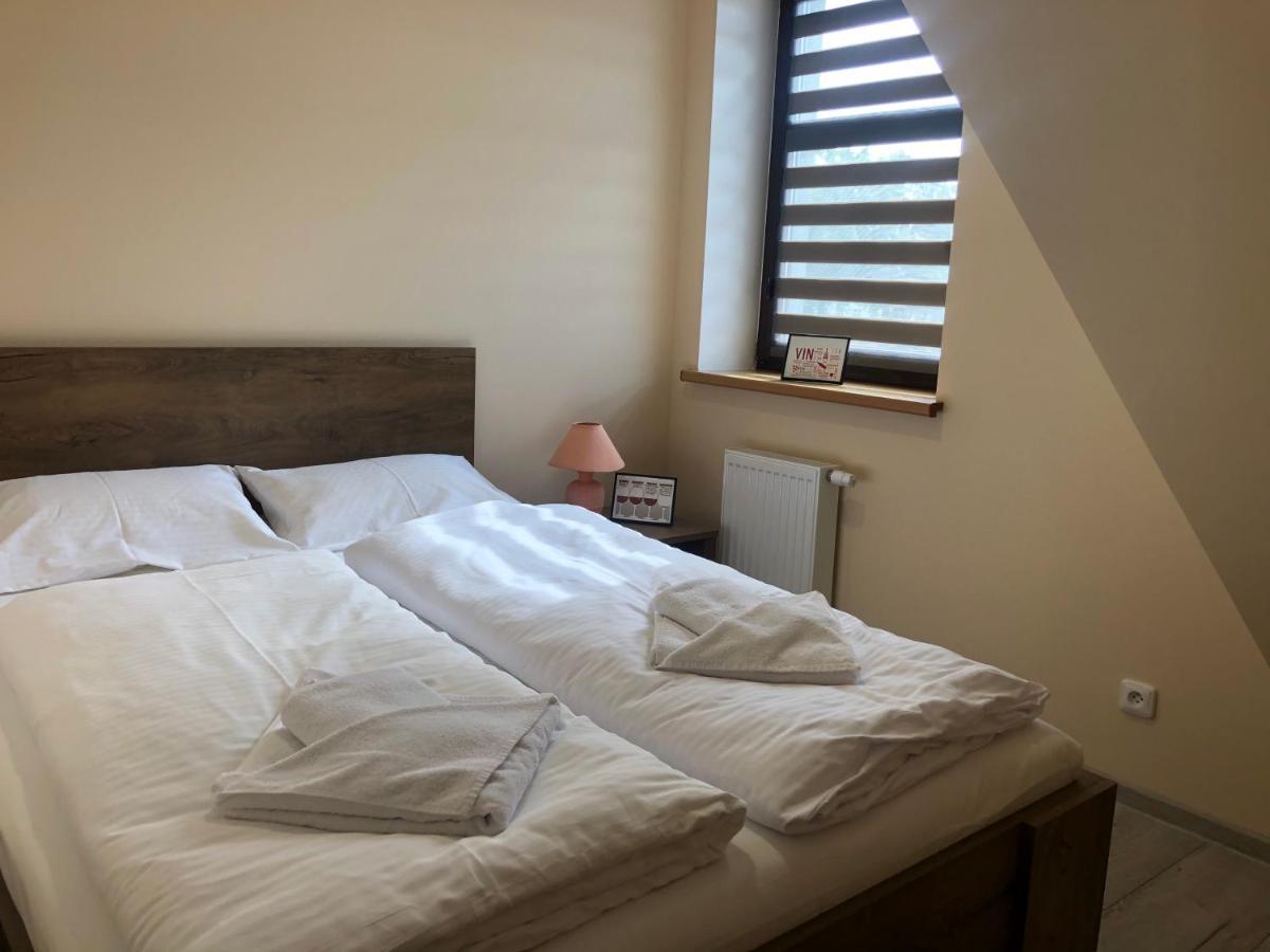 Apartamenty Alicja Dzierżoniów Esterno foto