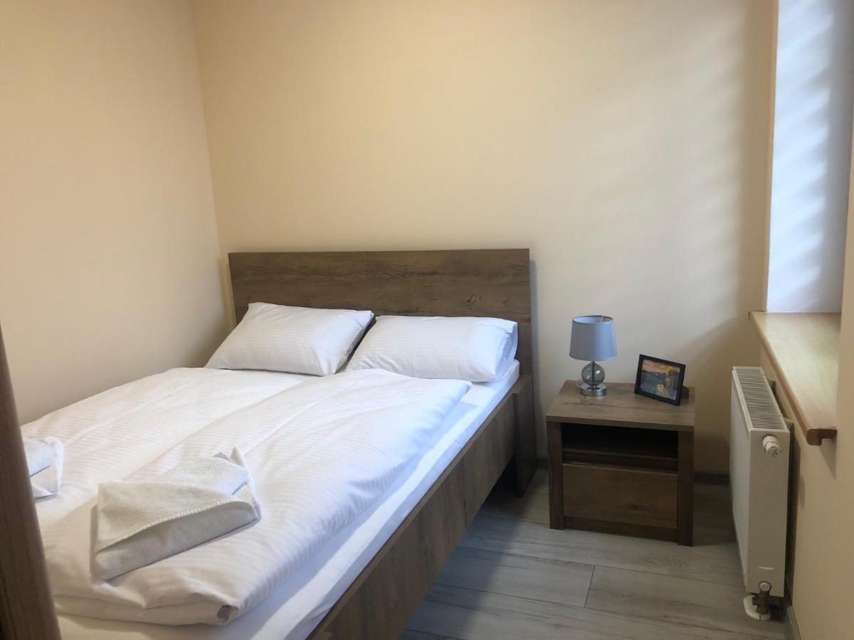 Apartamenty Alicja Dzierżoniów Esterno foto