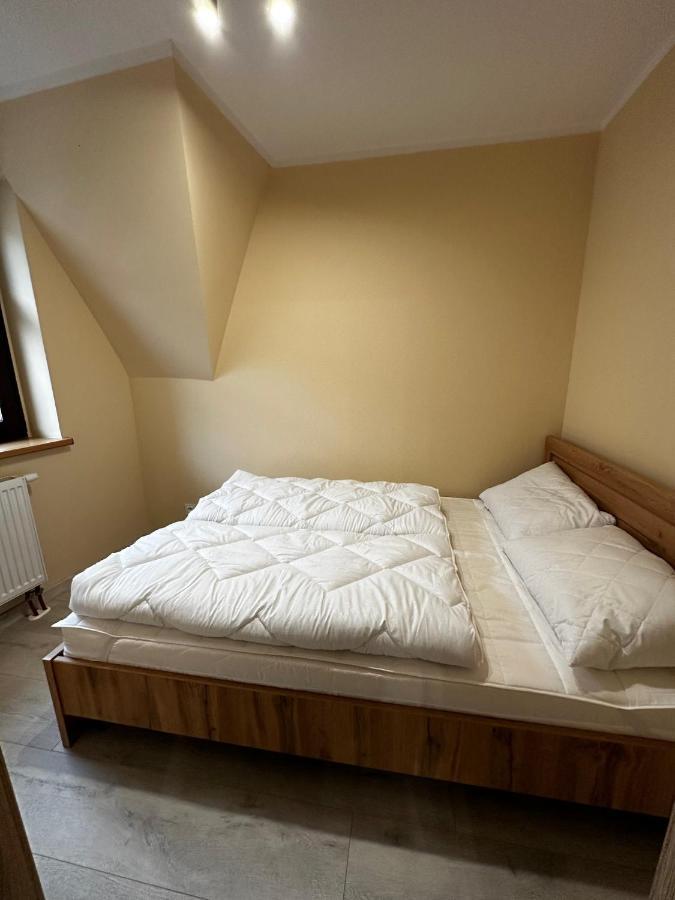Apartamenty Alicja Dzierżoniów Esterno foto