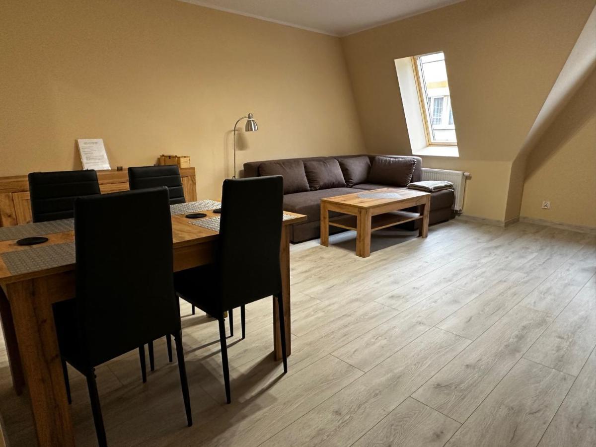 Apartamenty Alicja Dzierżoniów Esterno foto