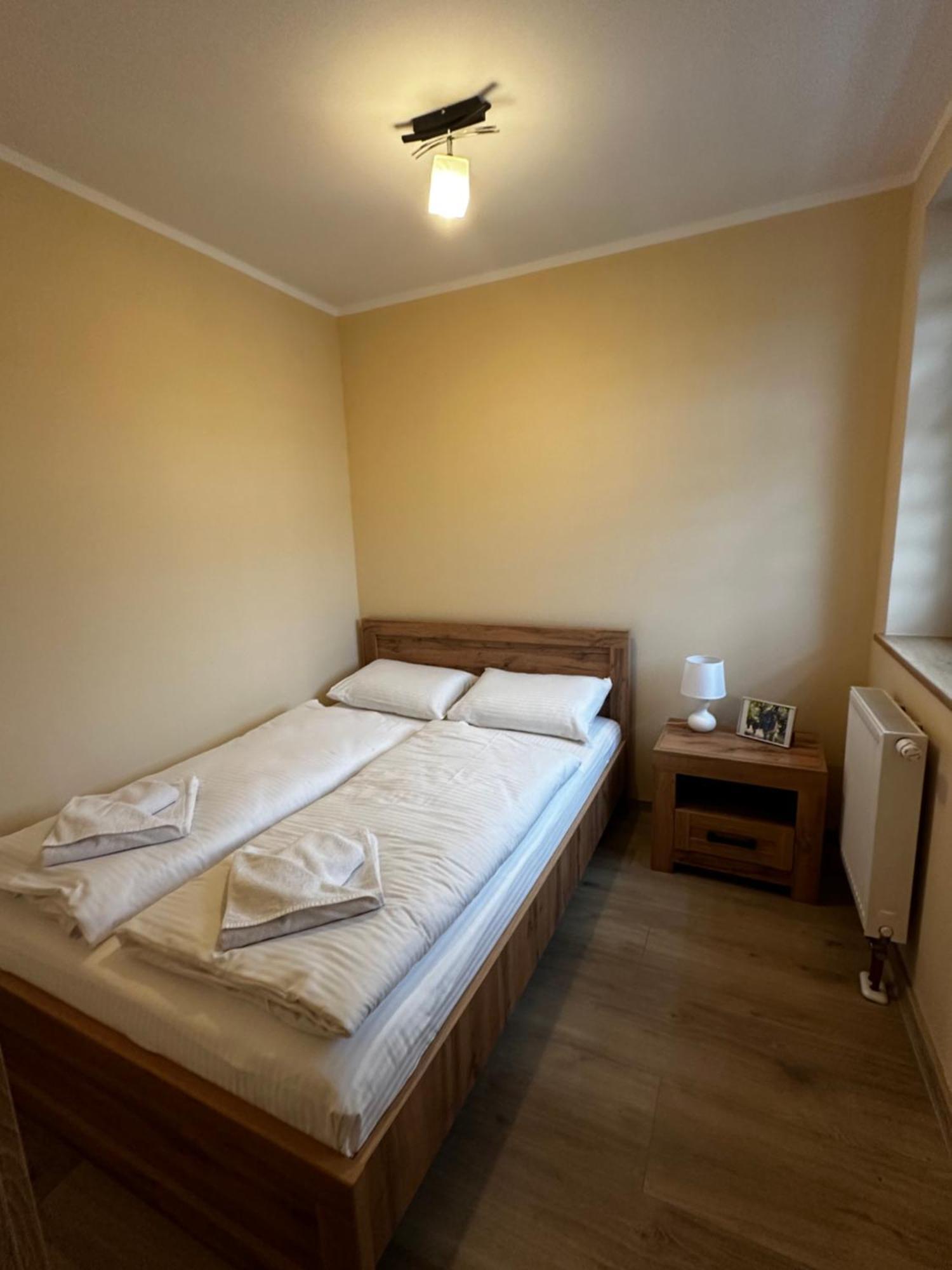 Apartamenty Alicja Dzierżoniów Esterno foto